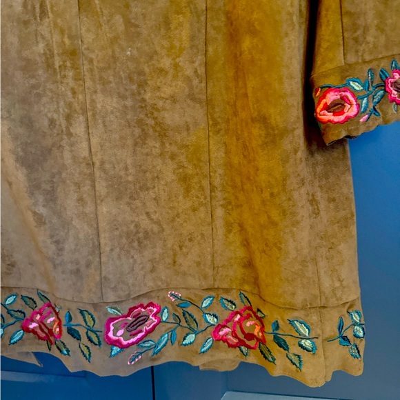 Vintage embroidered suede jacket - Picture 5 of 6